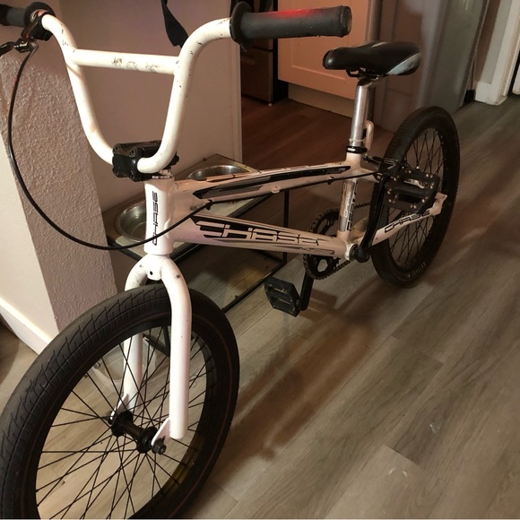 Chase 20in XXL PRO bmx race bike - Picture 4 of 5